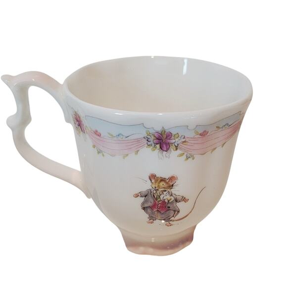 Royal Doulton Brambly Hedge The WEDDING Tea Cup Only 1983 Jill Barklem Box - Picture 2 of 13